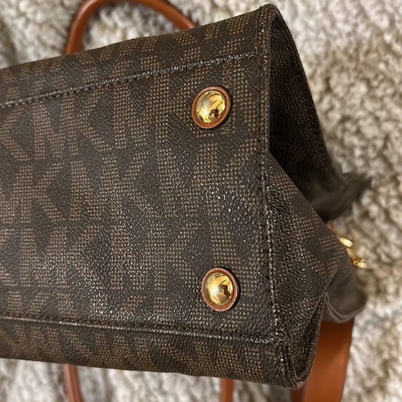 Authentic Michael Kors Dark Brown Logo Purse W/Caramel Leather Accents & Straps - Picture 5 of 11